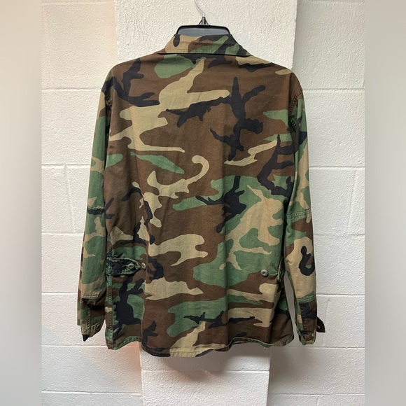 Men's Camouflage Jacket - Picture 4 of 5
